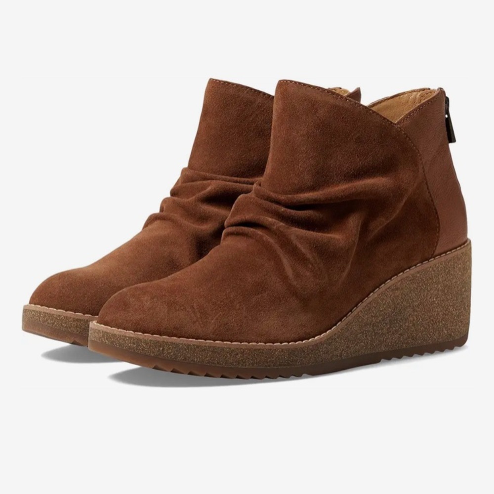 New Aetrex Kara Ankle Wedge Boot, Size 10, Retail $179